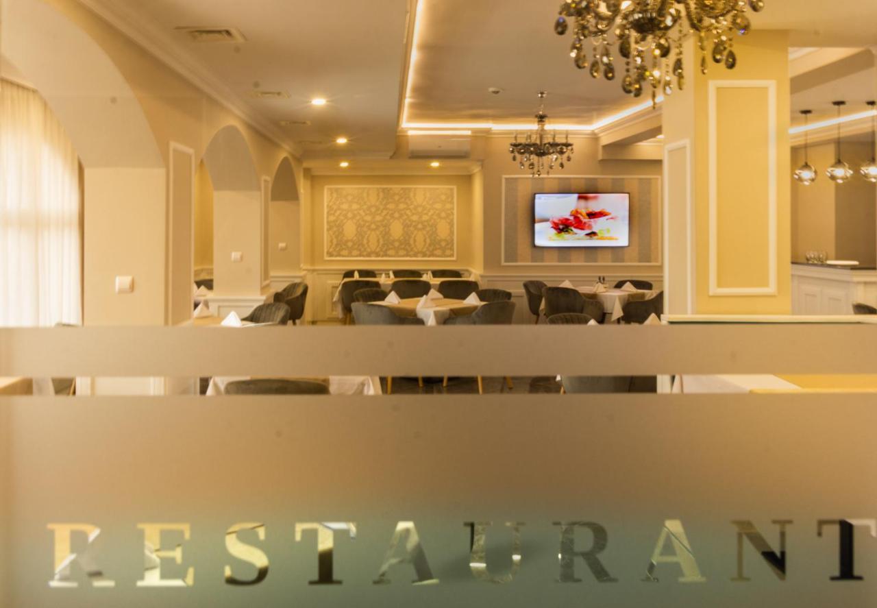Vemara City Boutique Hotel-Free Parking Varna Exterior photo