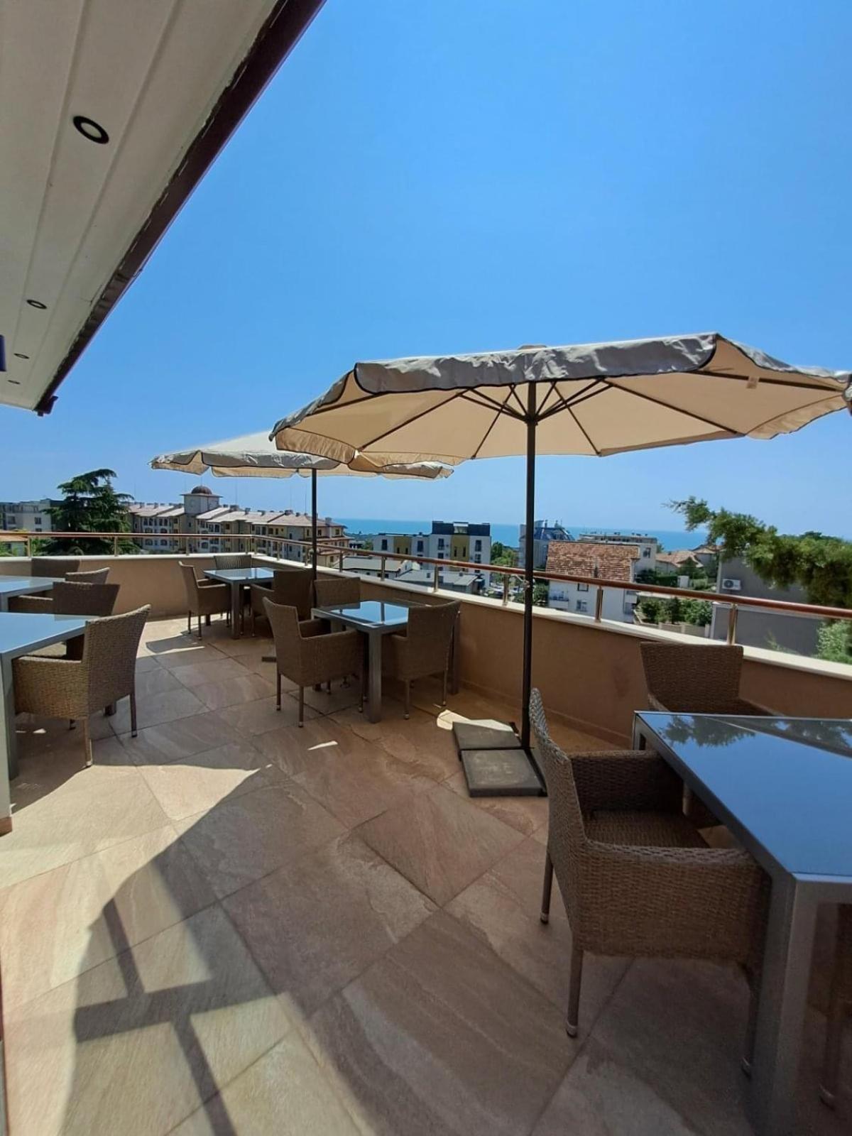 Vemara City Boutique Hotel-Free Parking Varna Exterior photo