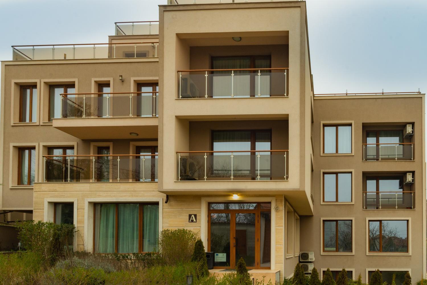 Vemara City Boutique Hotel-Free Parking Varna Exterior photo